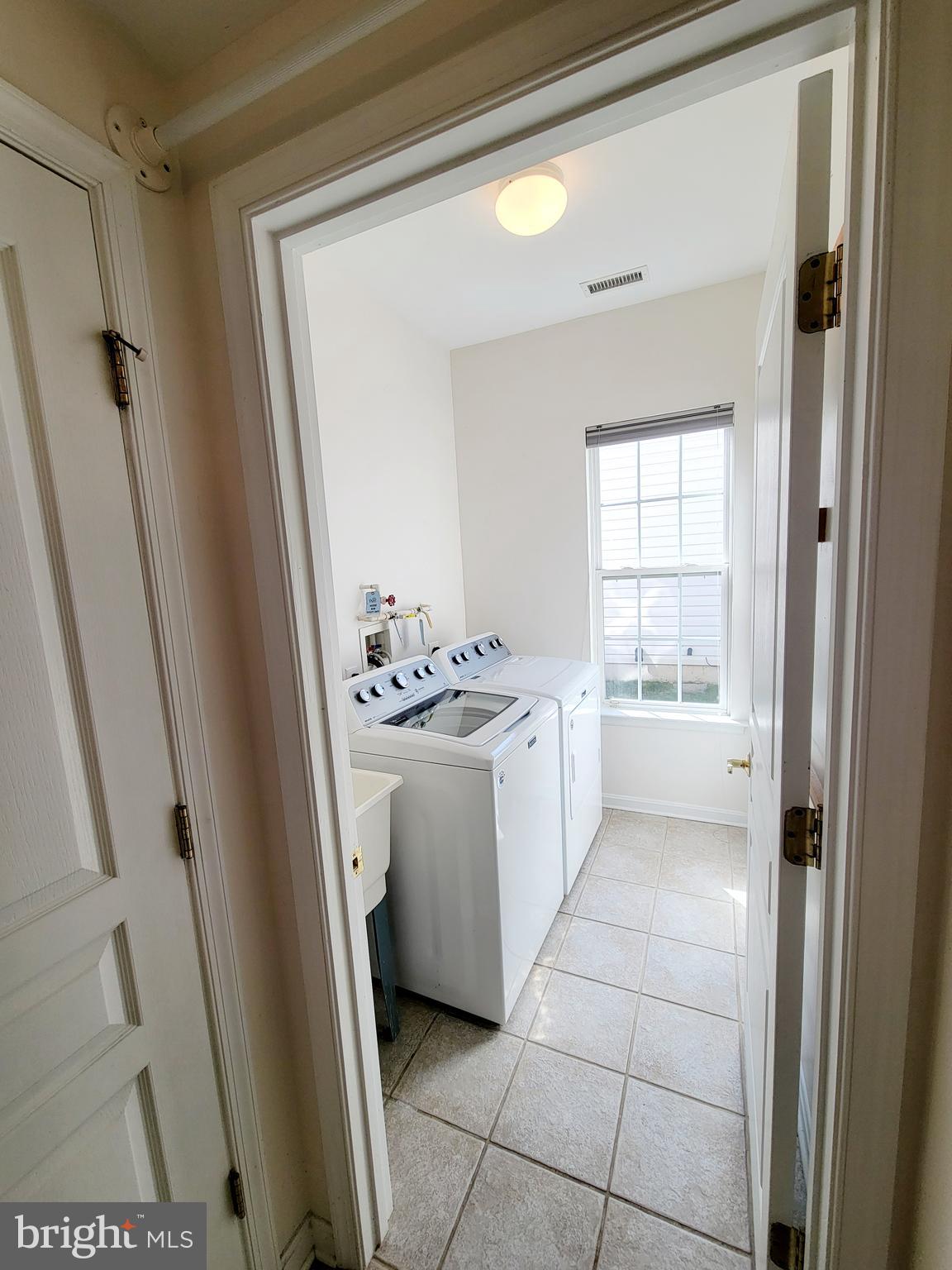 30 Pennington Court Riverside, NJ 08075 - Photo 48 of 95 laundry room