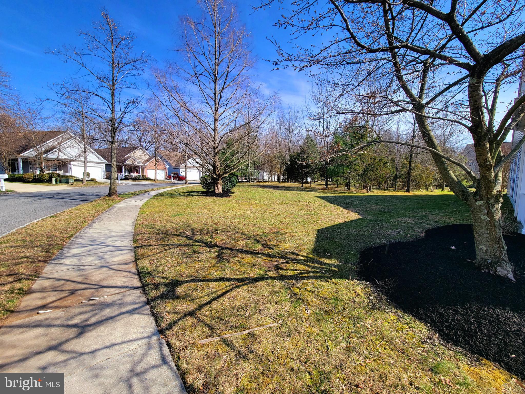 30 Pennington Court Riverside, NJ 08075 - Photo 6 of 95 Private left side