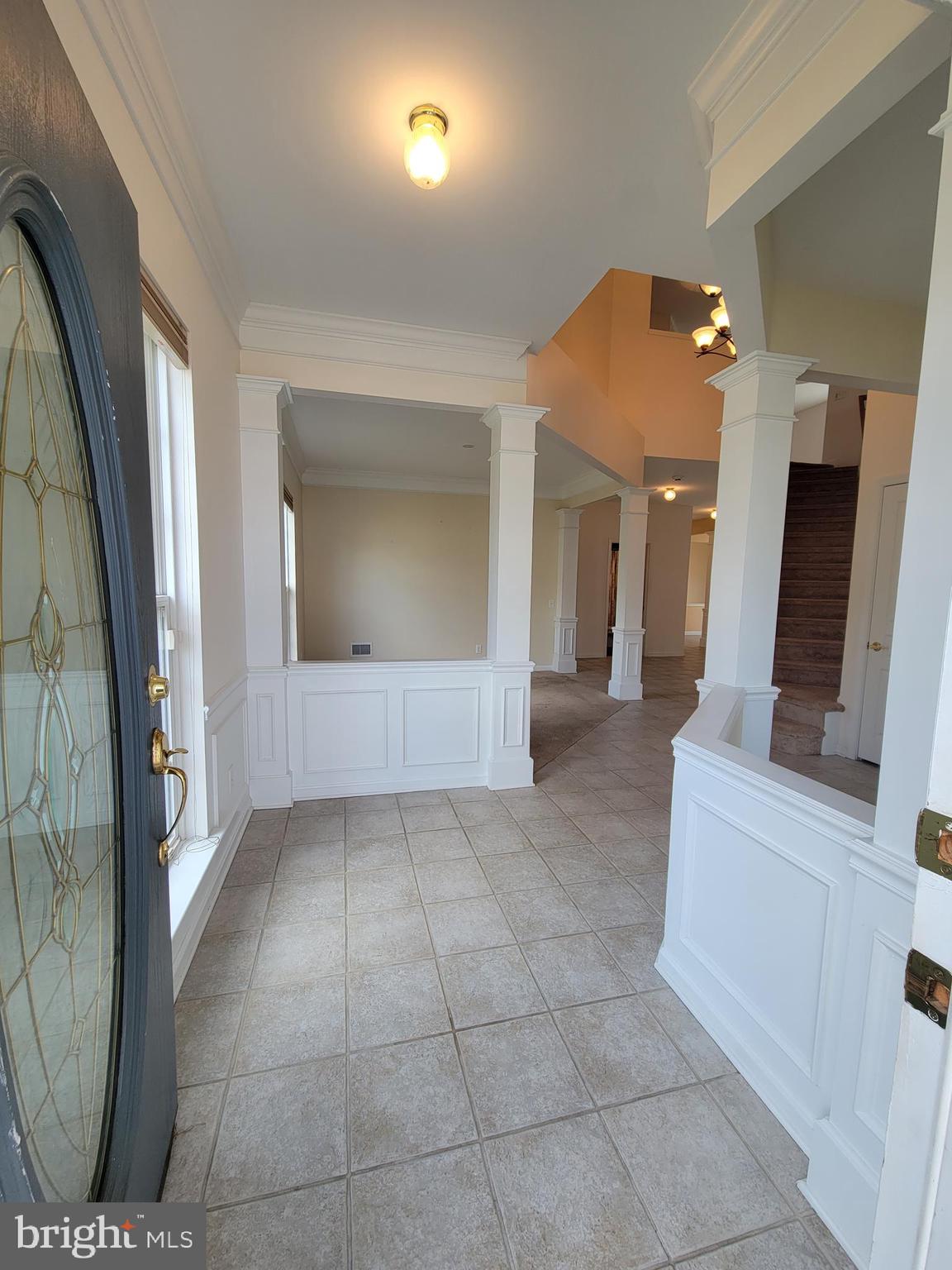 30 Pennington Court Riverside, NJ 08075 - Photo 8 of 95 Foyer walking In