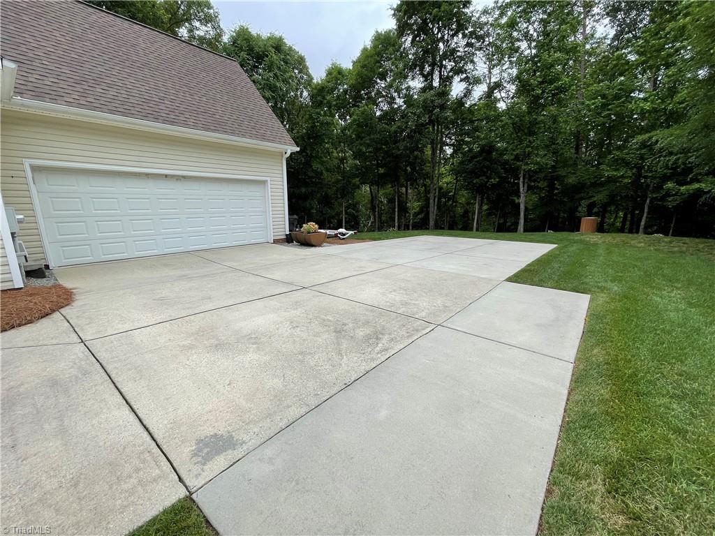 2705 Currieton Court Oak Ridge, NC 27310 - Photo 11 of 49