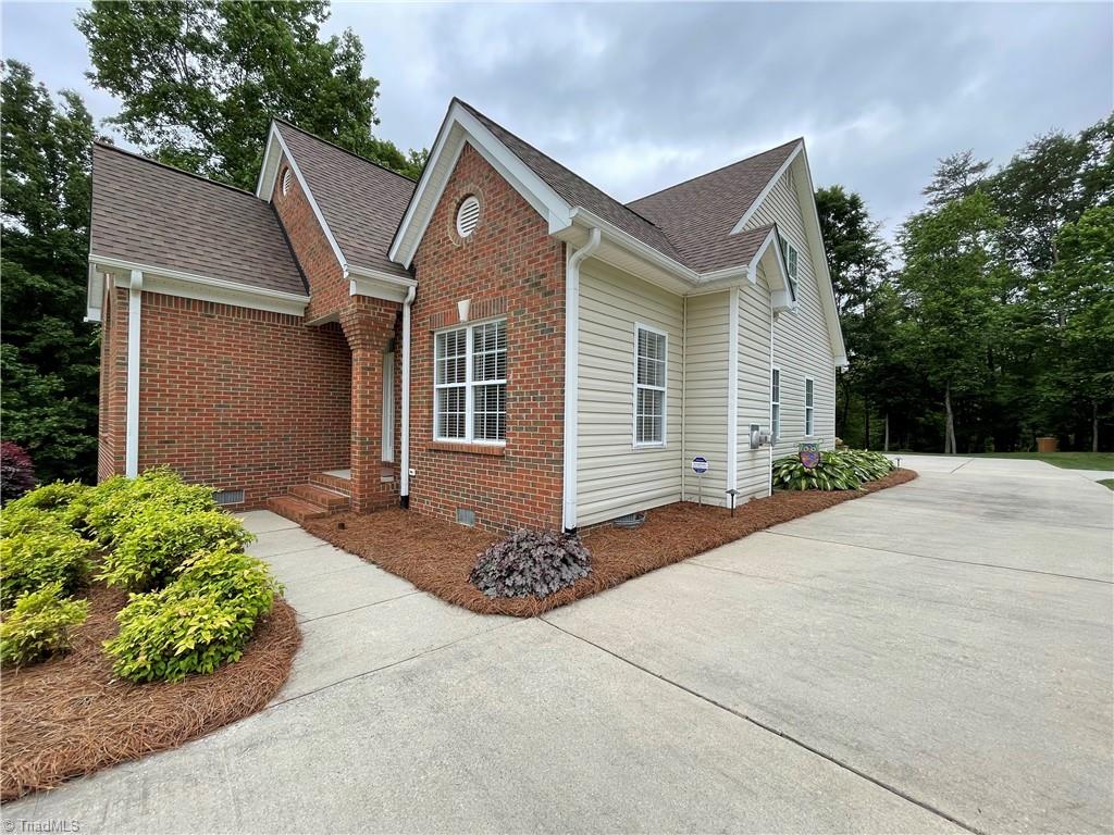 2705 Currieton Court Oak Ridge, NC 27310 - Photo 8 of 49
