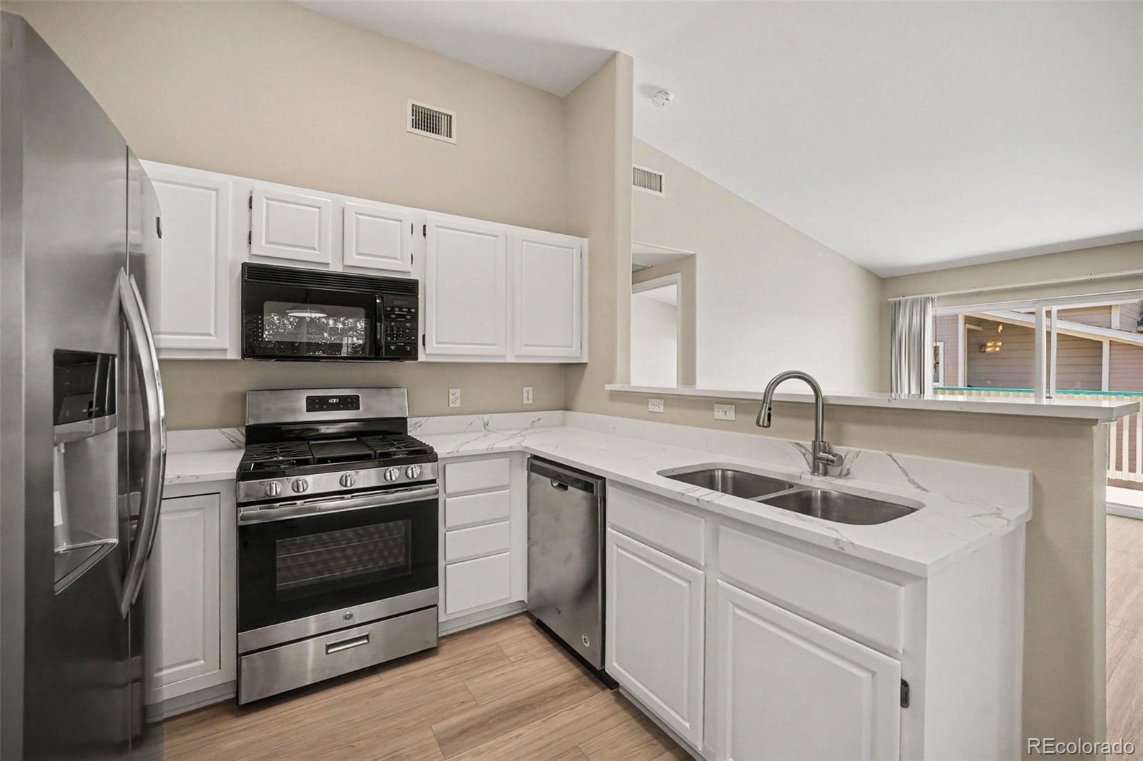 8365 Pebble Creek Way, Unit 201 Highlands Ranch, CO 80126 - Photo 8 of 26