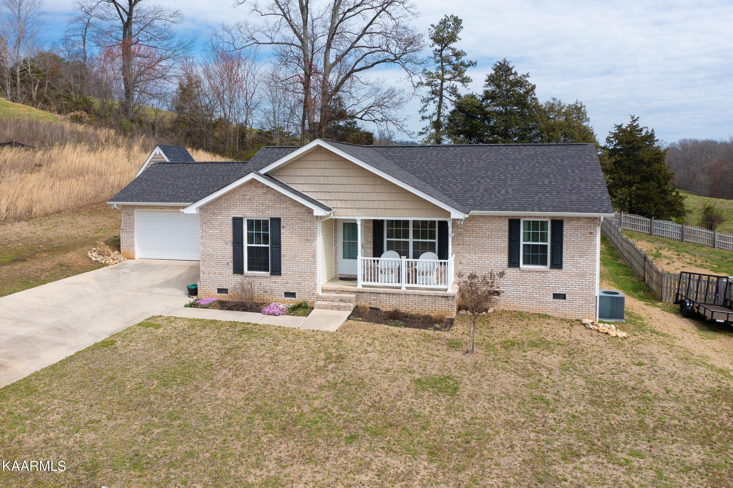 507 South Glen Road Maynardville, TN 37807 - Photo 4 of 20 JBP_Glen5075_2400px-8