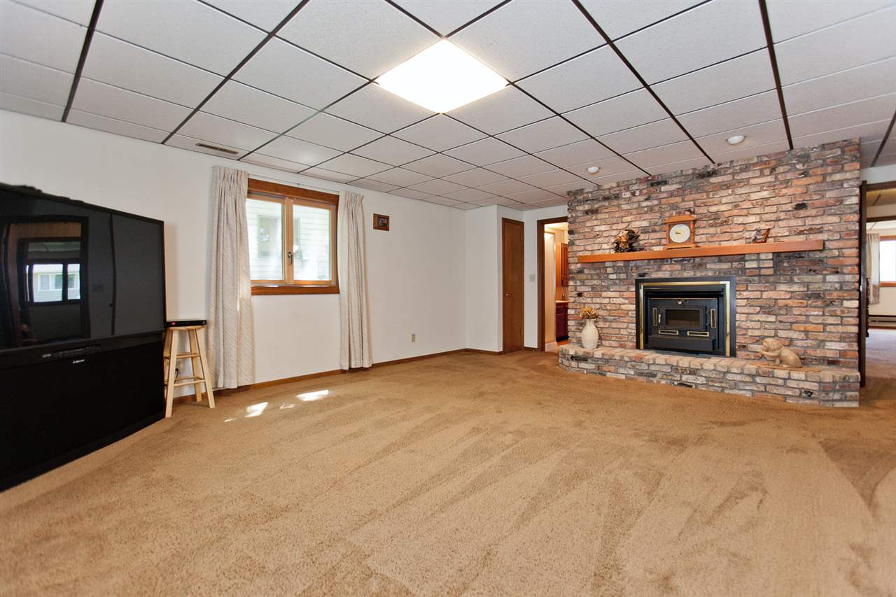 210 Hilltop Road Southwest Swisher, IA 52338 - Photo 25 of 35 Gallery Image 25