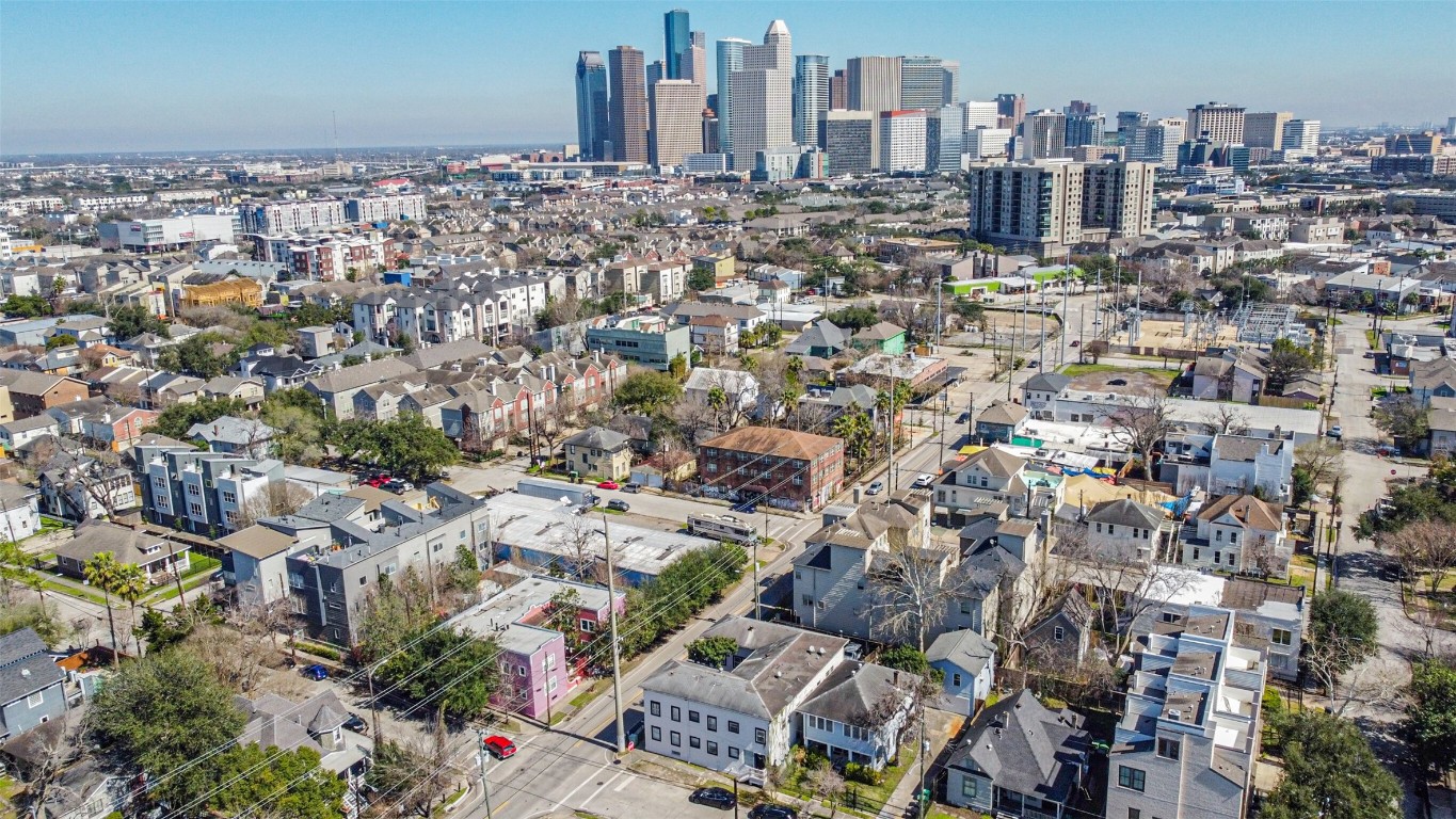 415 Fairview Street, Unit 2 Houston, TX 77006 - Photo 11 of 11 a view of a city with tall buildings