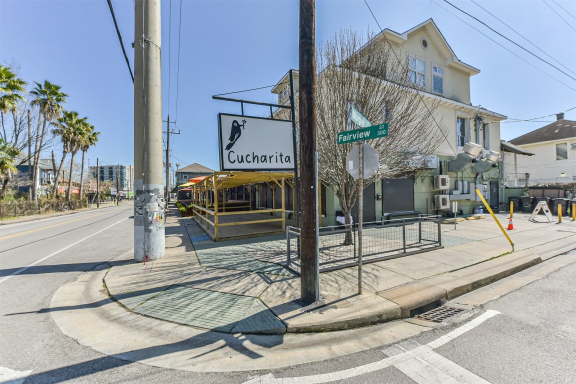 415 Fairview Street, Unit 2 Houston, TX 77006 - Photo 8 of 11 a view of a building with street