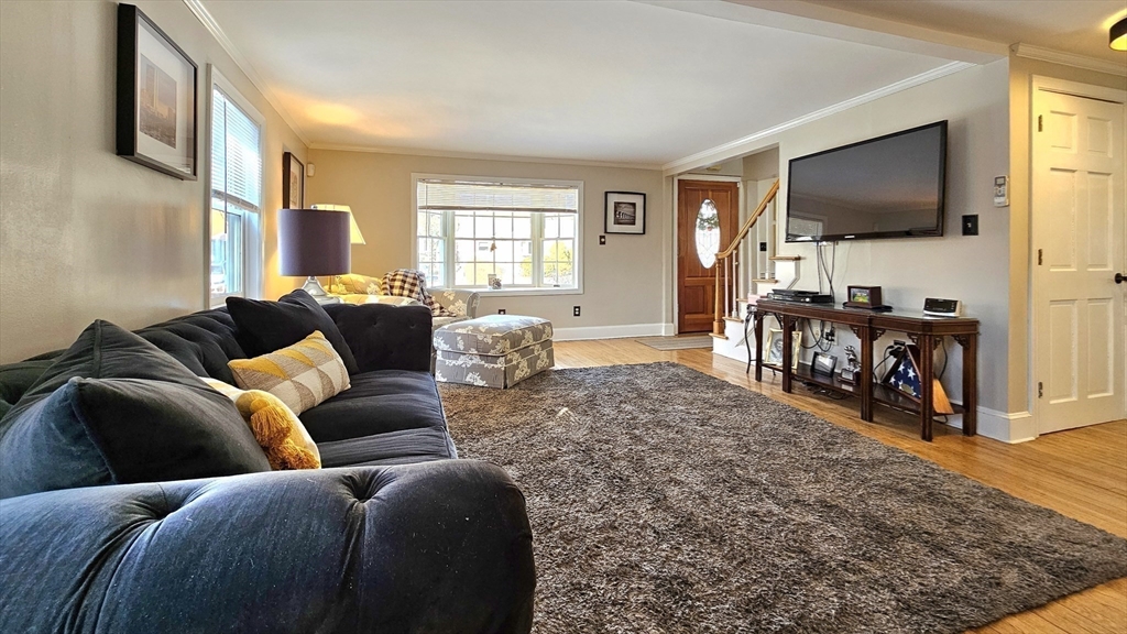 84 Cameron Road Norwood, MA 02062 - Photo 17 of 36 Gallery Image 17