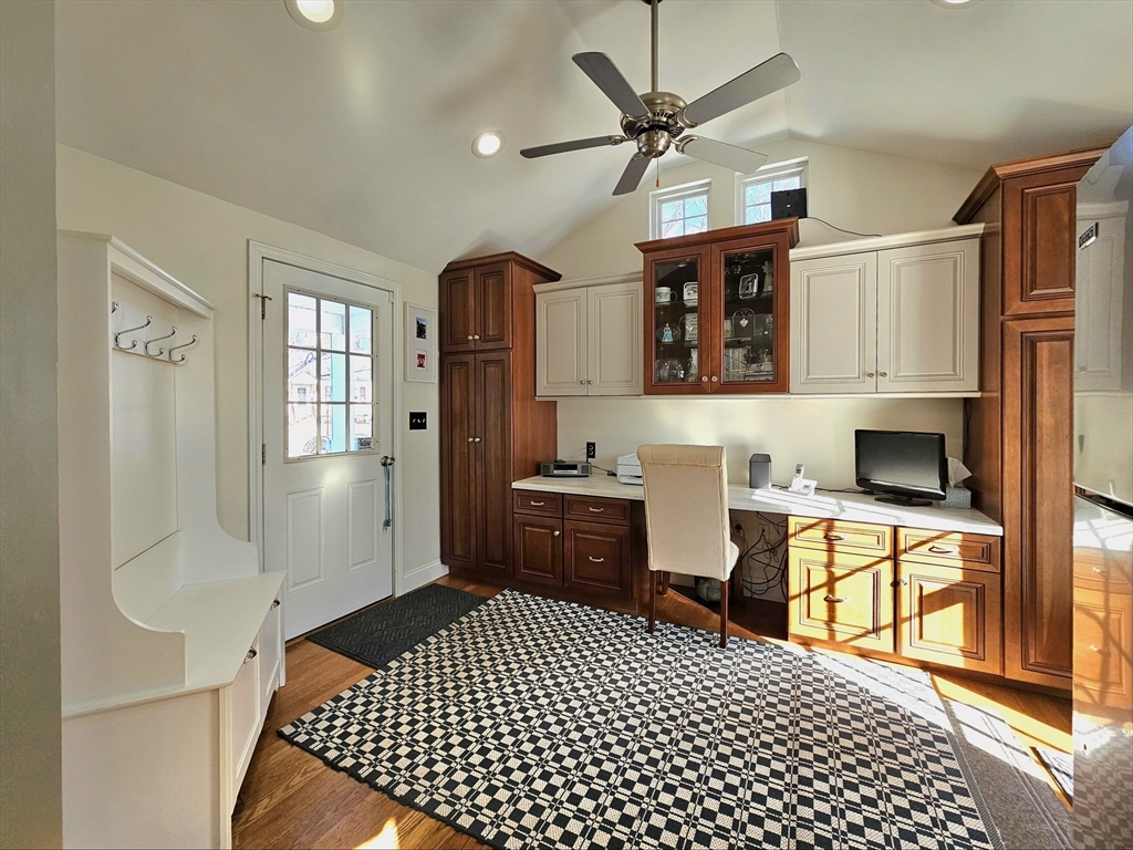 84 Cameron Road Norwood, MA 02062 - Photo 4 of 36 Gallery Image 4