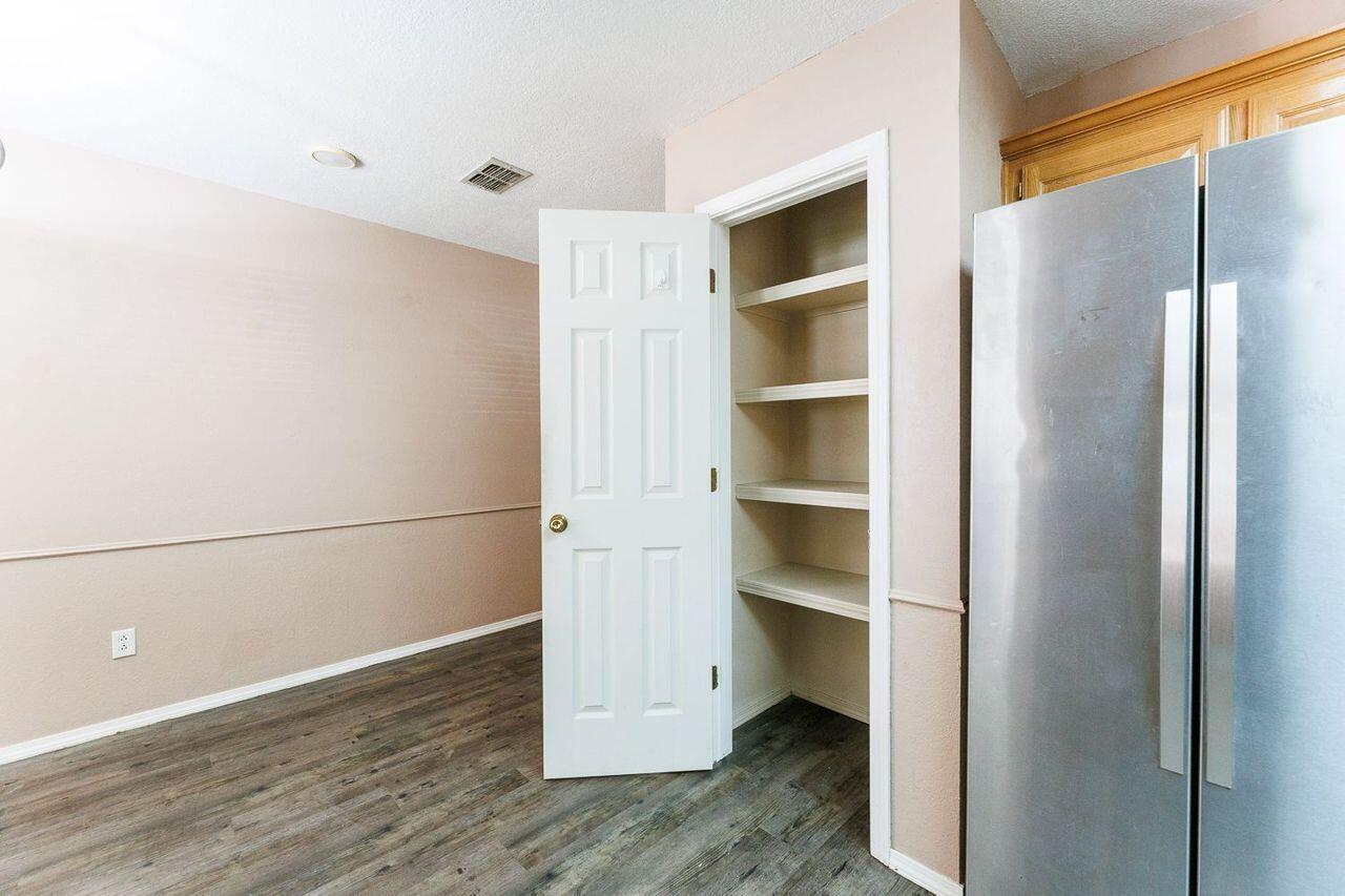 5903 70th Street Lubbock, TX 79424 - Photo 14 of 28 5903 70-14