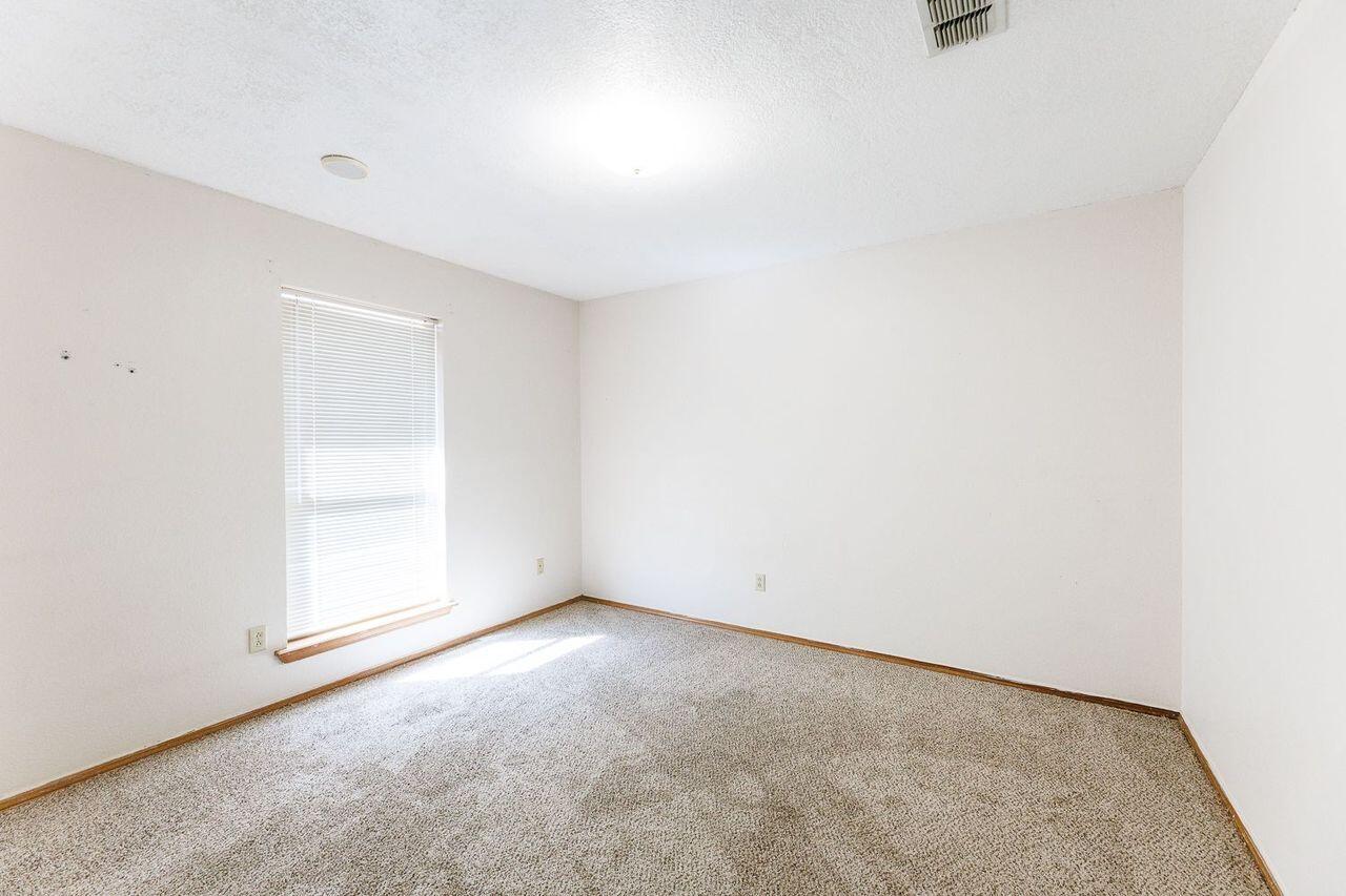 5903 70th Street Lubbock, TX 79424 - Photo 27 of 28 5903 70-27