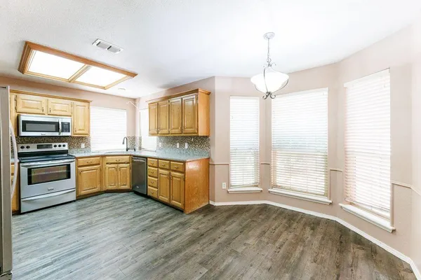 $1,695 | 5903 70th Street, Lubbock, TX 79424