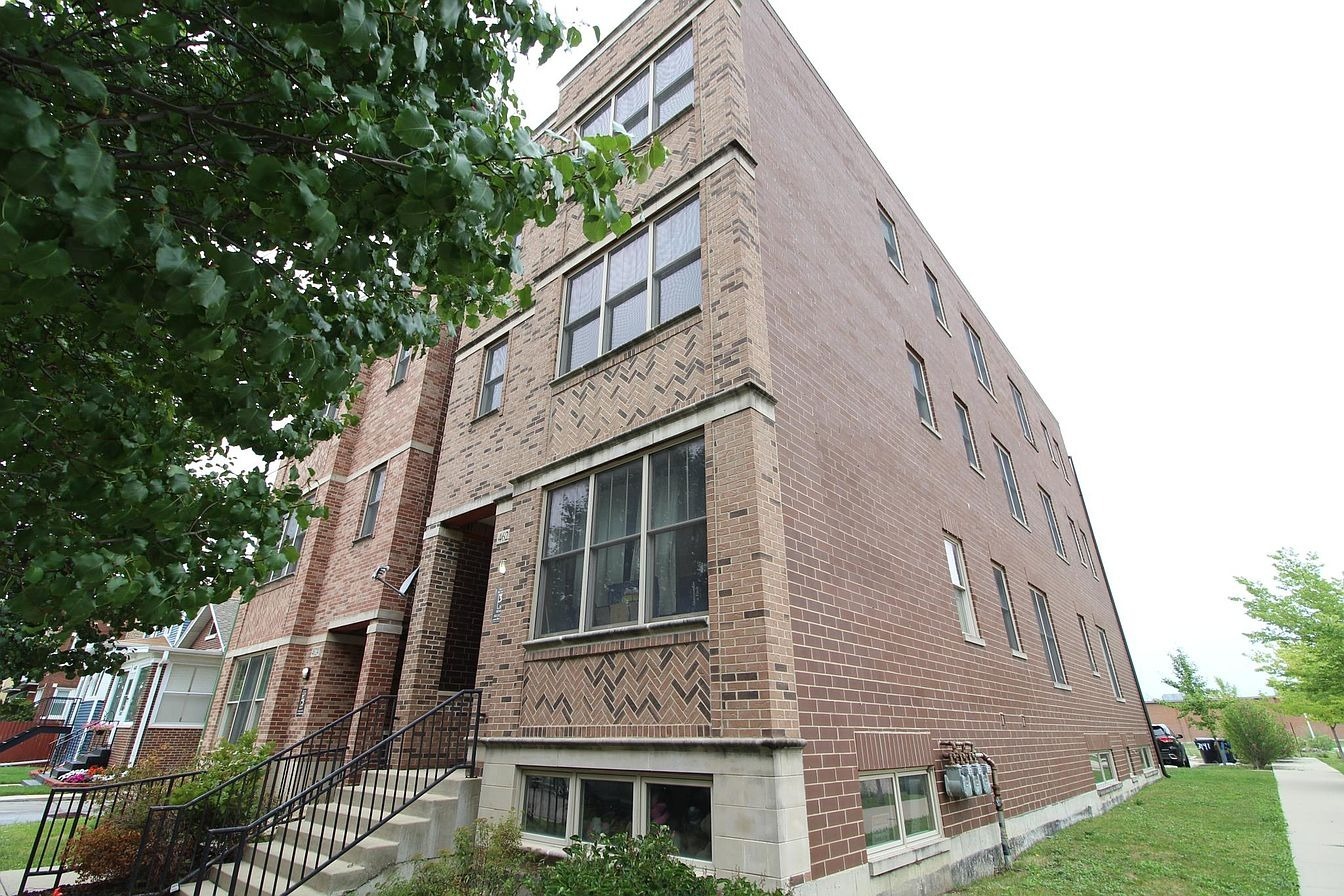 4622 West Schubert Avenue, Unit 1 Chicago, IL 60639 - Photo 1 of 18