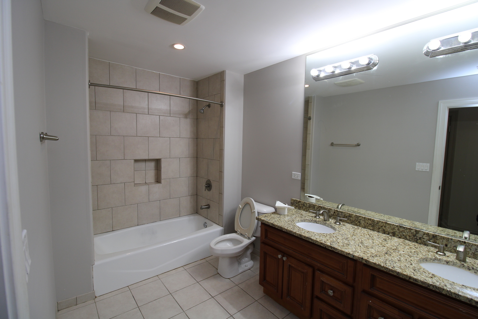 4622 West Schubert Avenue, Unit 1 Chicago, IL 60639 - Photo 17 of 18