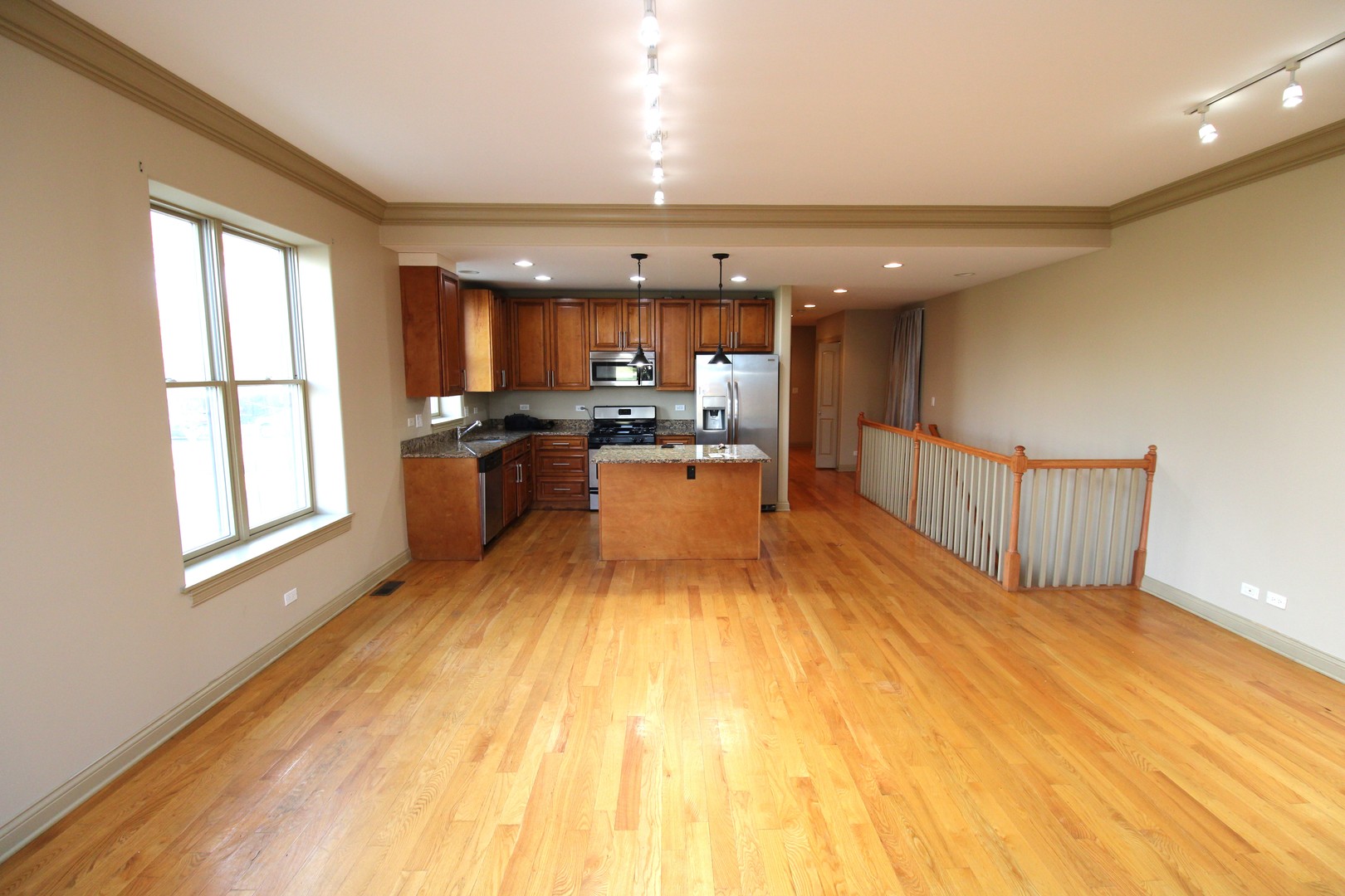 4622 West Schubert Avenue, Unit 1 Chicago, IL 60639 - Photo 2 of 18