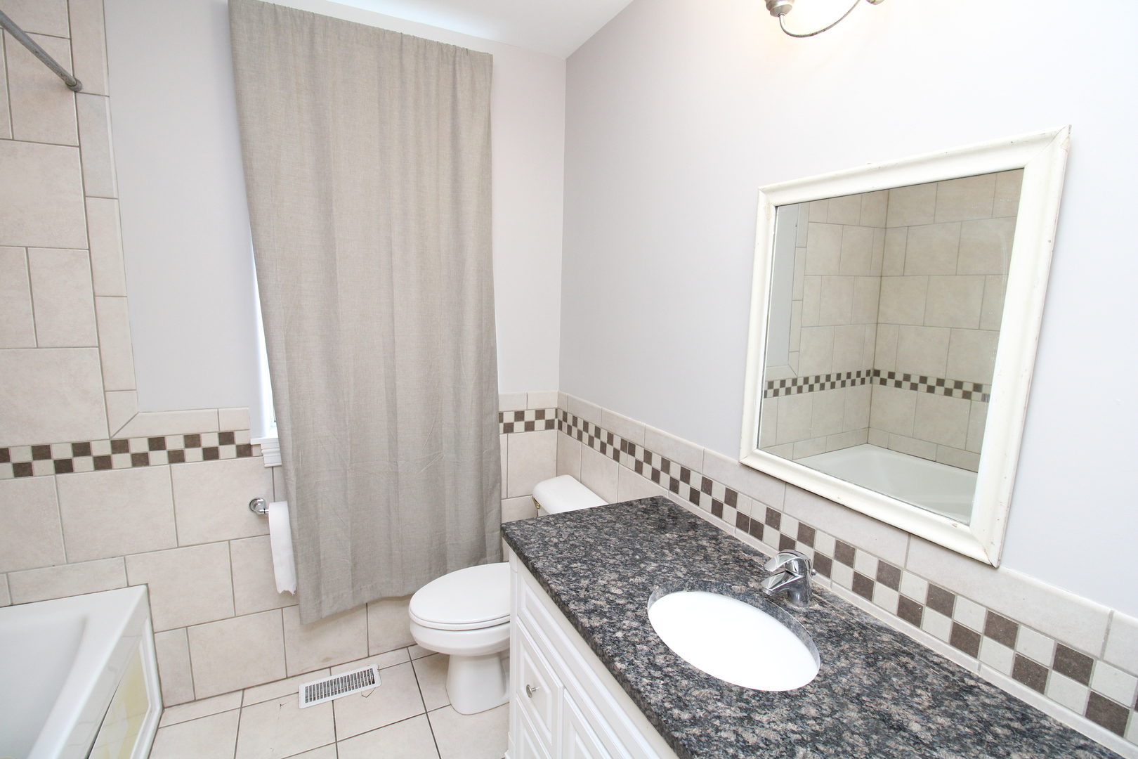 4622 West Schubert Avenue, Unit 1 Chicago, IL 60639 - Photo 6 of 18