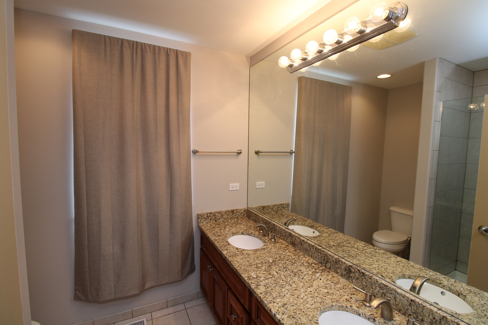 4622 West Schubert Avenue, Unit 1 Chicago, IL 60639 - Photo 8 of 18