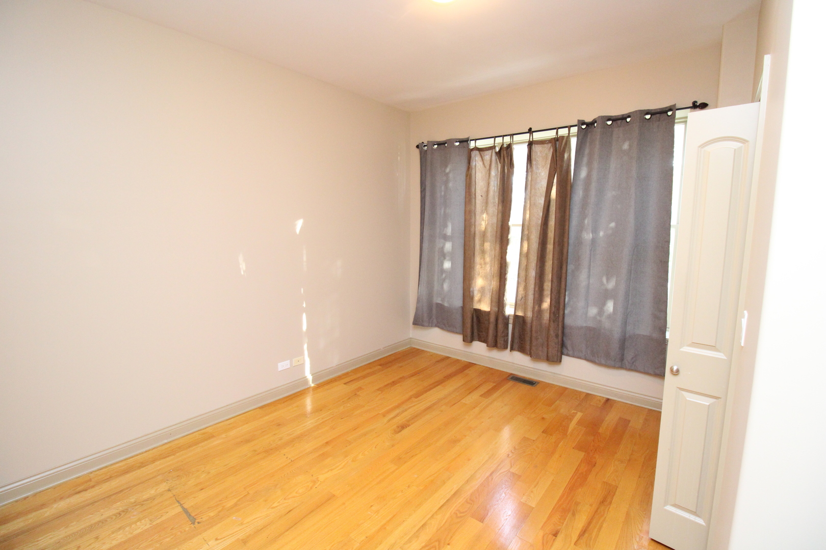 4622 West Schubert Avenue, Unit 1 Chicago, IL 60639 - Photo 9 of 18