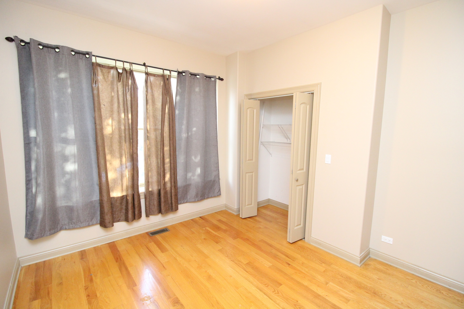 4622 West Schubert Avenue, Unit 1 Chicago, IL 60639 - Photo 10 of 18