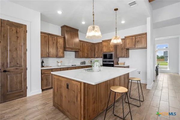 $630,000 | 11144 Golden Eagle Avenue, Salado, TX 76571