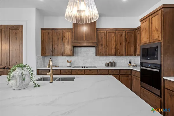$630,000 | 11144 Golden Eagle Avenue, Salado, TX 76571