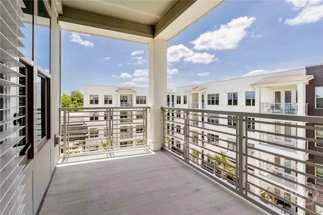 $2,380 | 1150 East Perry Lane, Unit B4, Savannah, GA 31401