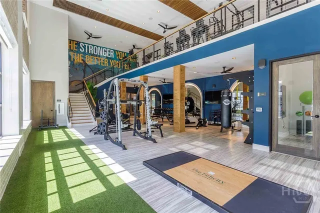 $2,380 | 1150 East Perry Lane, Unit B4, Savannah, GA 31401