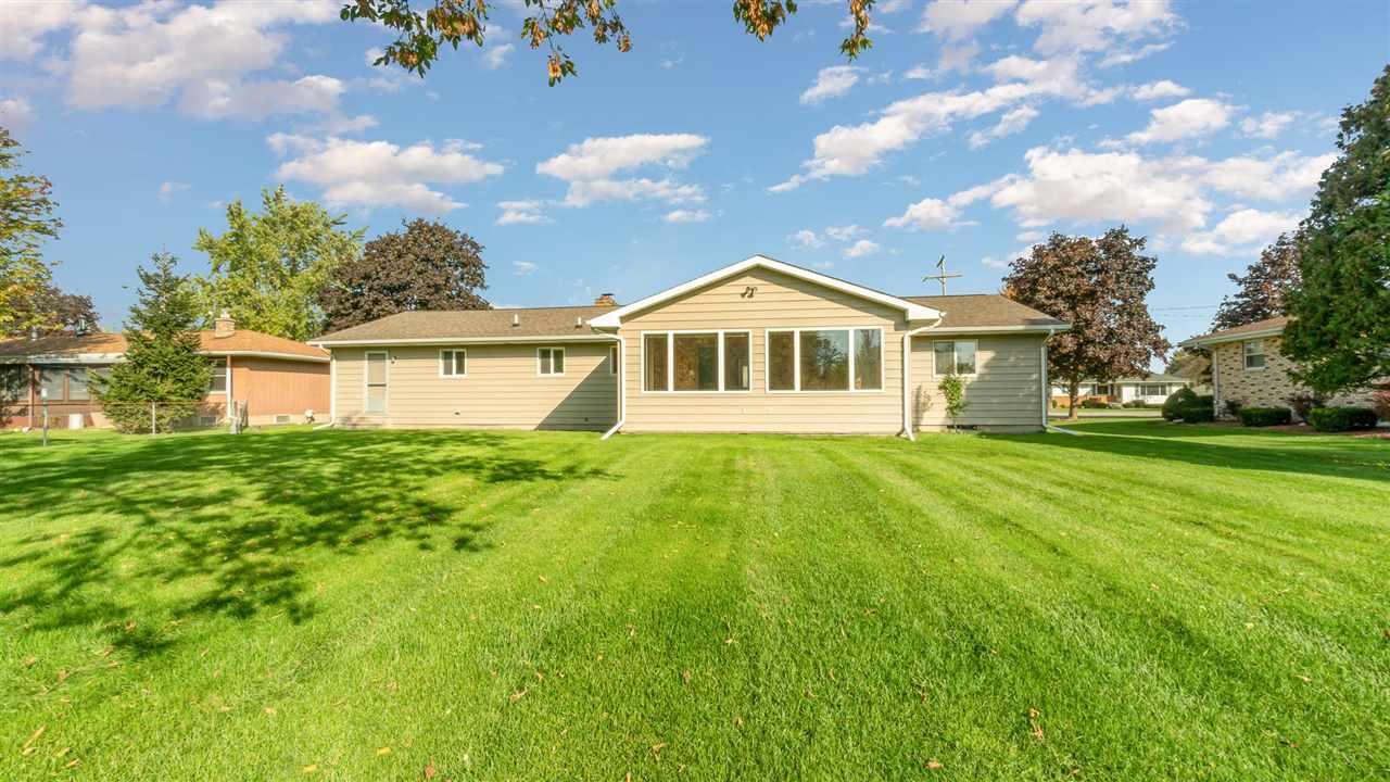 2030 Cass Avenue Road Bay City, MI 48708 - Photo 2 of 20