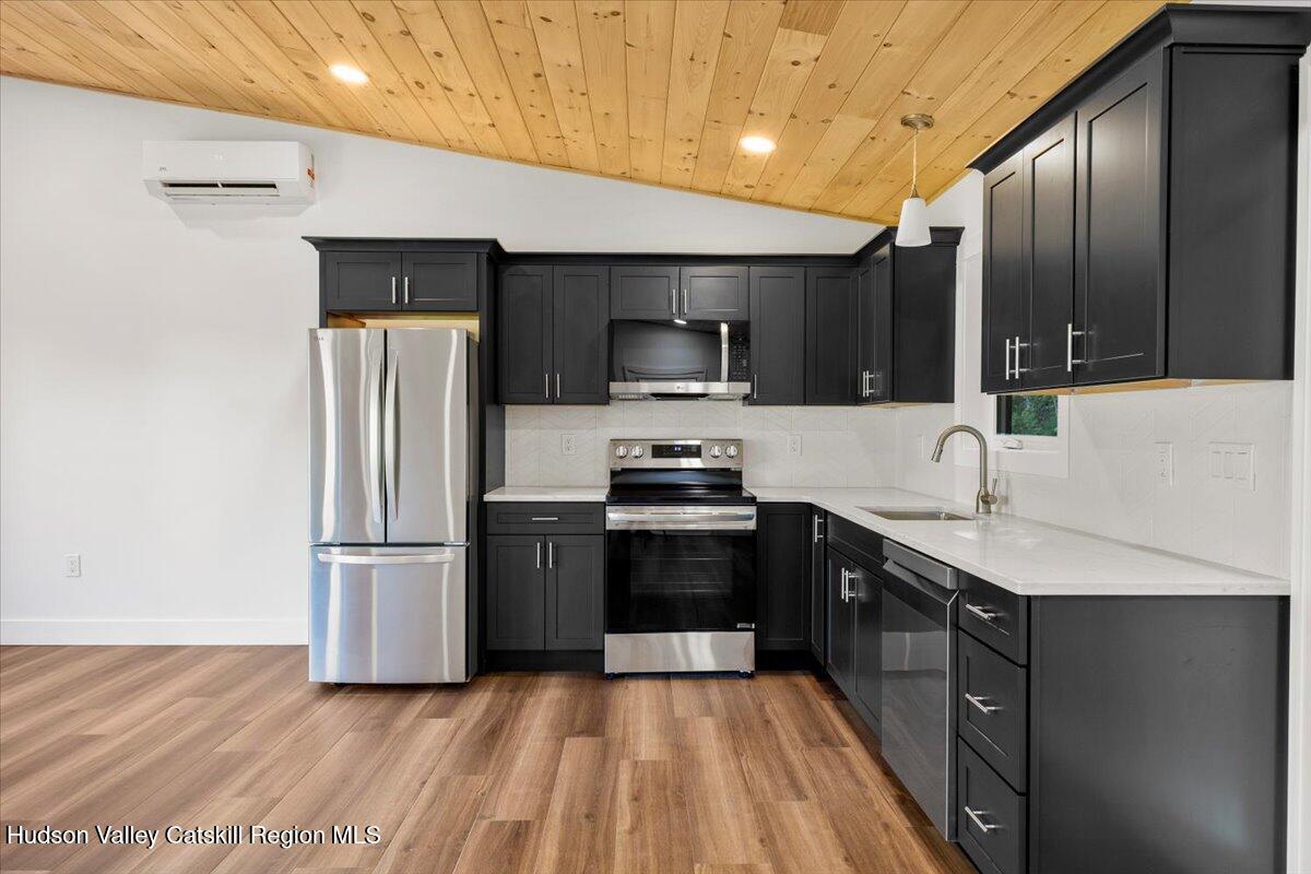 711 Vedder Mountain Road Catskill, NY 12414 - Photo 2 of 30 02-Kitchen