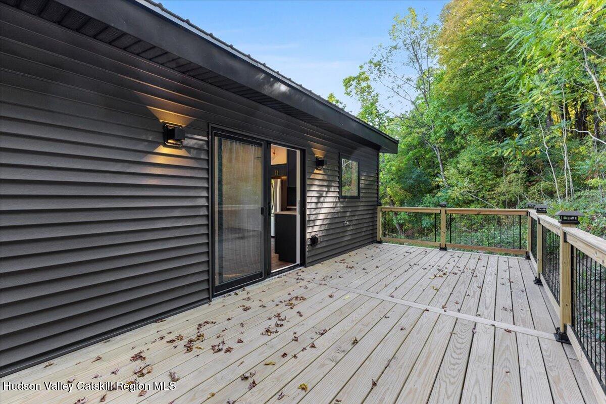 711 Vedder Mountain Road Catskill, NY 12414 - Photo 5 of 30 05-Deck off Great Room