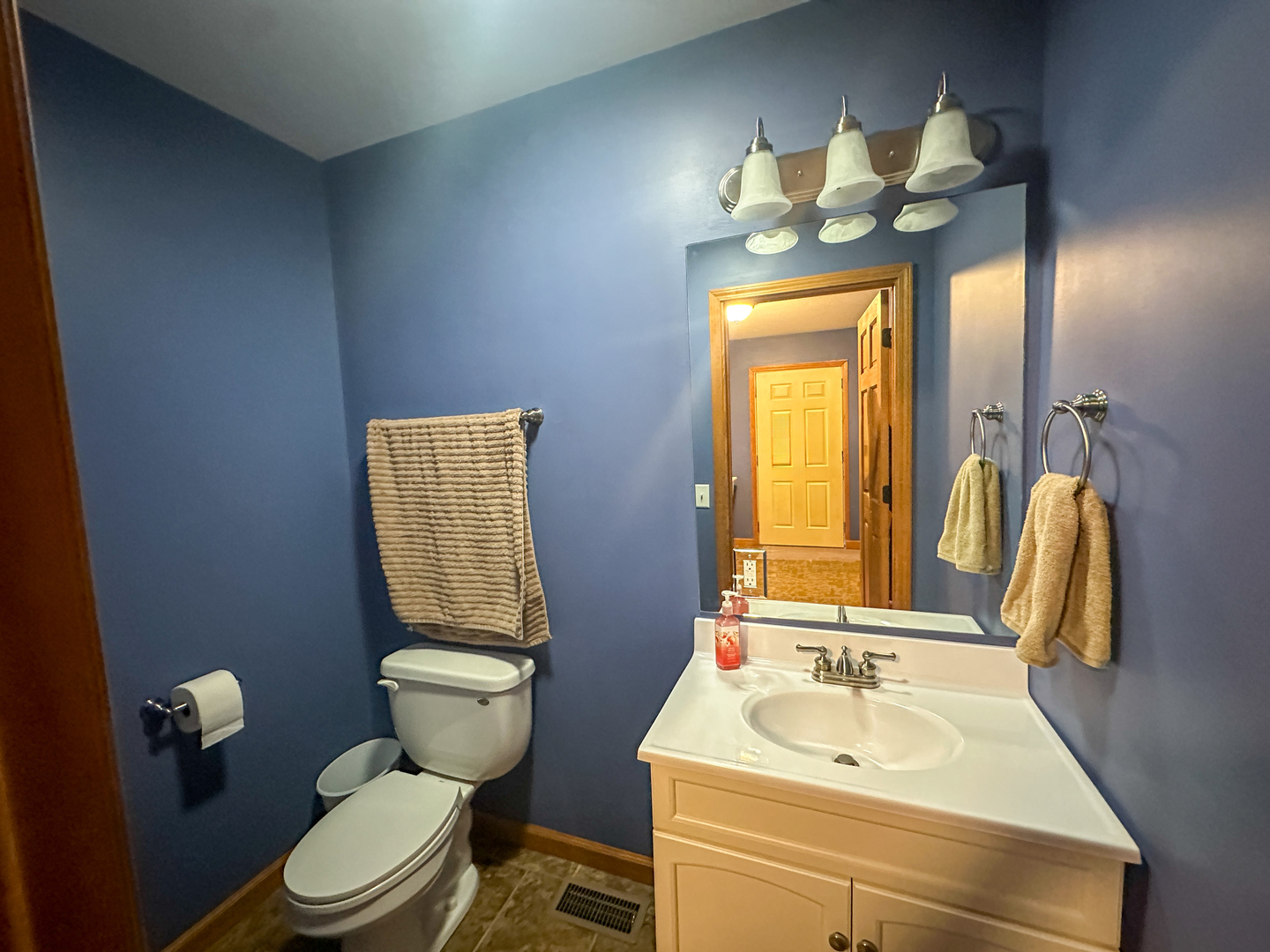 9385 North 1000th Road Effingham, IL 62401 - Photo 22 of 51 Gallery Image 22
