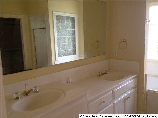 17736 Ridge Park Avenue Baton Rouge, LA 70817 - Photo 8 of 8 Gallery Image 8