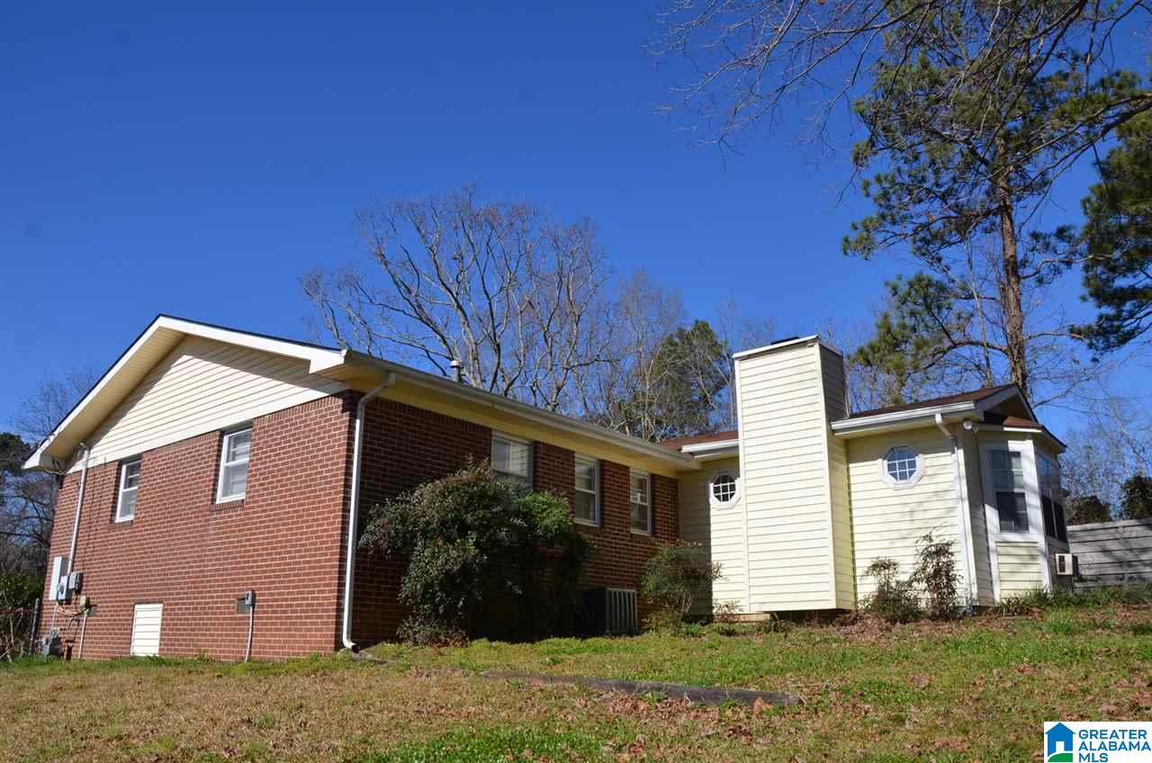 5319 Saks Road Anniston, AL 36206 - Photo 3 of 33
