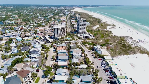 $4,990,000 | 135 Avenida Veneccia, Sarasota, FL 34242