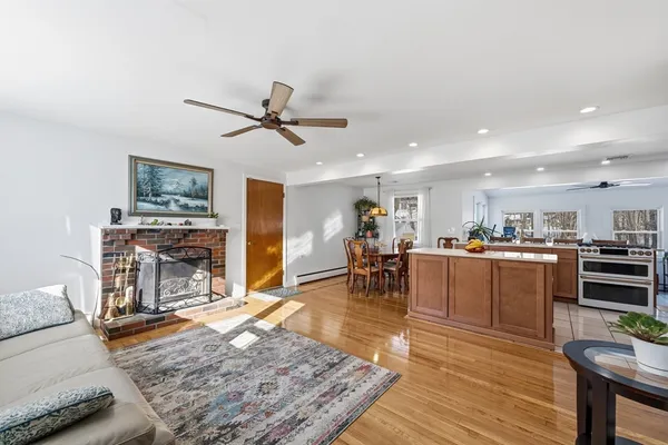 $3,500 | 11 Hillcrest Avenue, Brockton, MA 02301