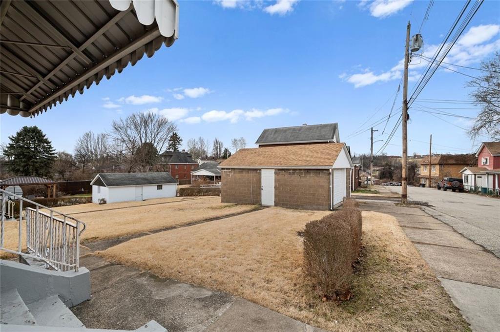 800 State Street Duquesne, PA 15110 - Photo 24 of 27 a view of a terrace