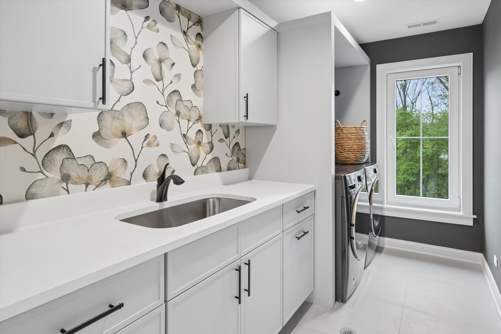 3031 Indianwood Road Wilmette, IL 60091 - Photo 18 of 32