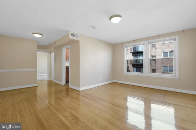 $1,600 | 4420 1st Place Northeast, Unit 22, Washington, DC 20011