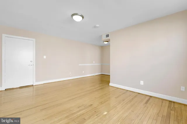 $1,600 | 4420 1st Place Northeast, Unit 22, Washington, DC 20011