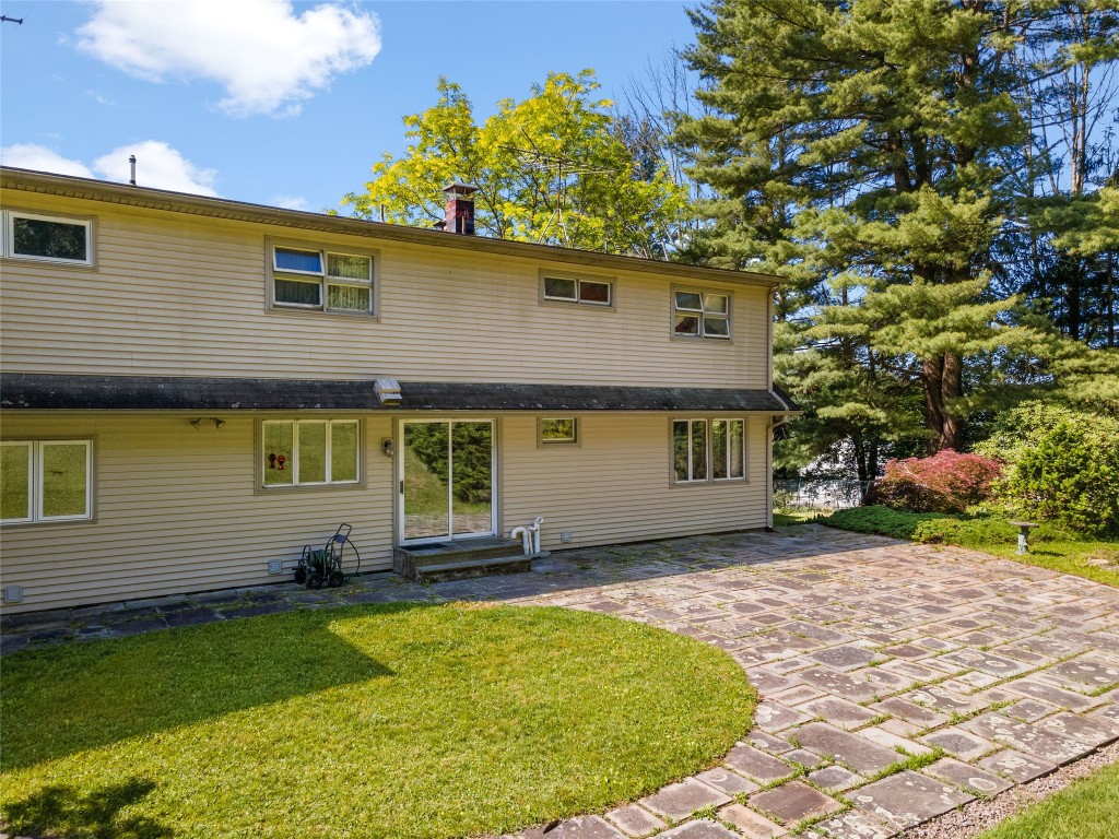 217 Meeker Road Vestal, NY 13850 - Photo 34 of 42 Gallery Image 34