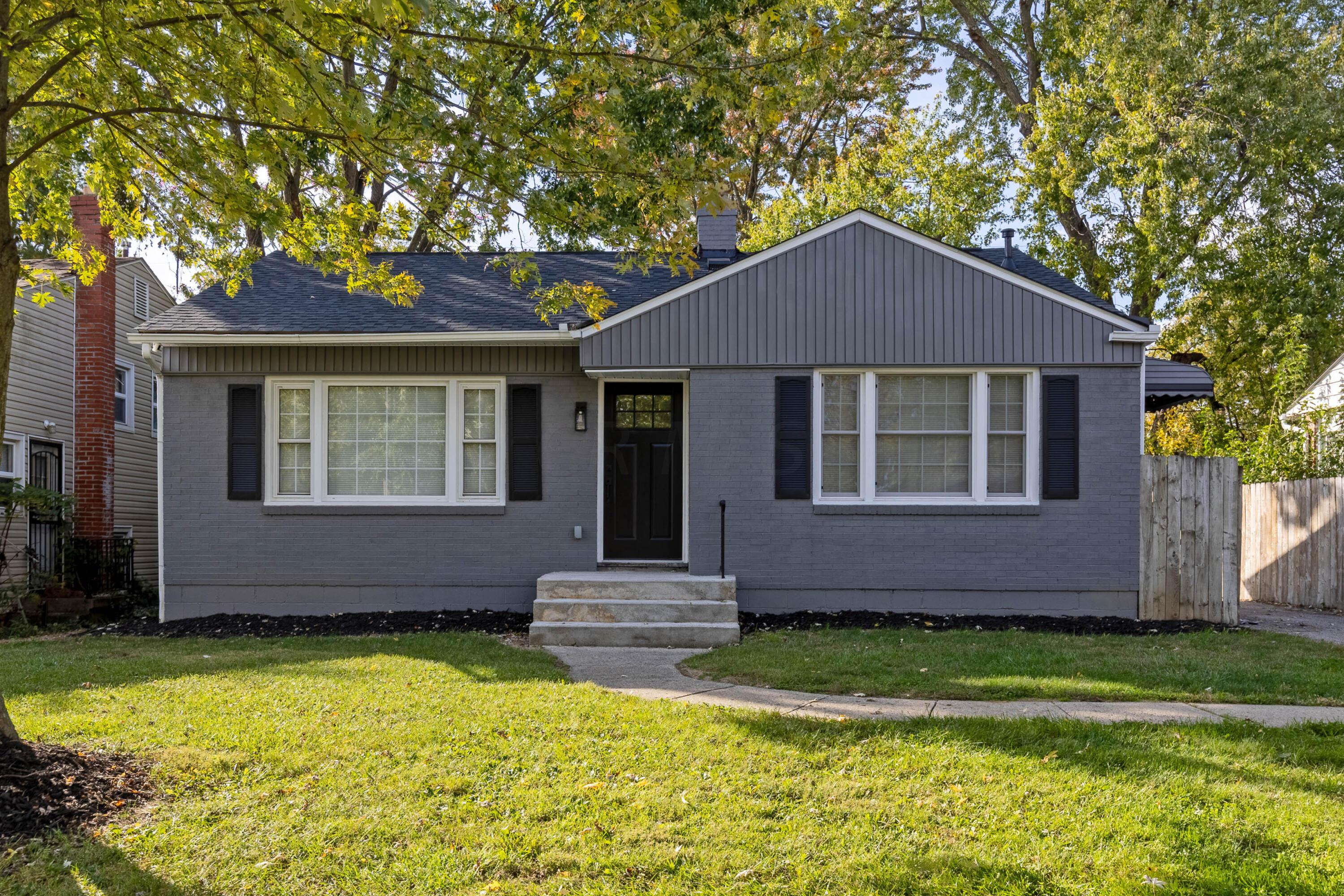 1623 Courtright Road Columbus, OH 43227 - Photo 1 of 21 1623CourtrightRoadExt_Hommati102