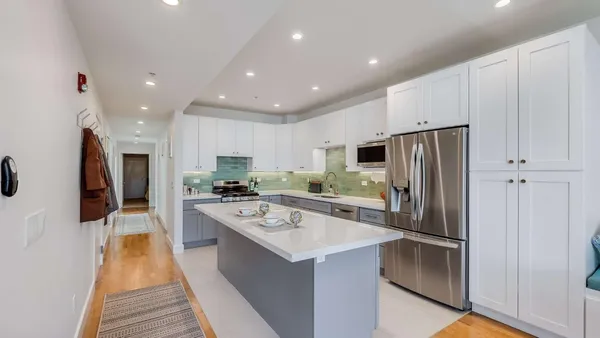 $699,999 | 275 9th Street, Unit 3, Oakland, CA 94607