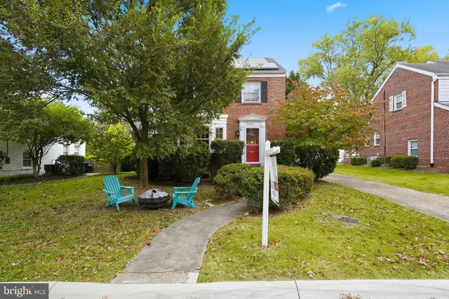 $825,000 | 8209 Meadowbrook Lane, Chevy Chase, MD 20815