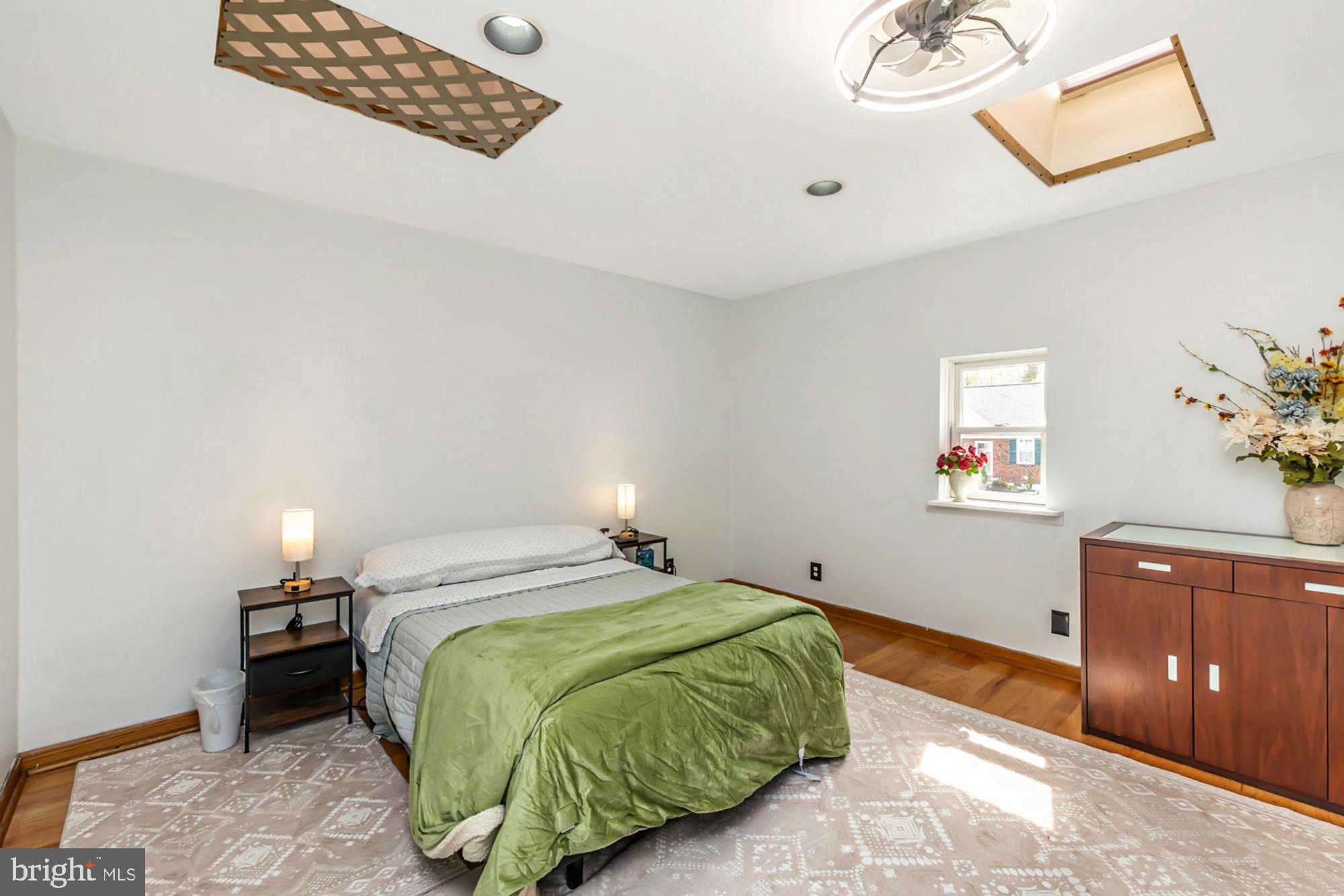 320 Prospect Road Springfield, PA 19064 - Photo 24 of 78 a bedroom with a bed and a dresser