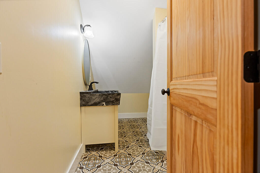 48 Pine Knoll Road Winthrop, ME 04364 - Photo 56 of 73 08_BP5A7567_DxO_mls
