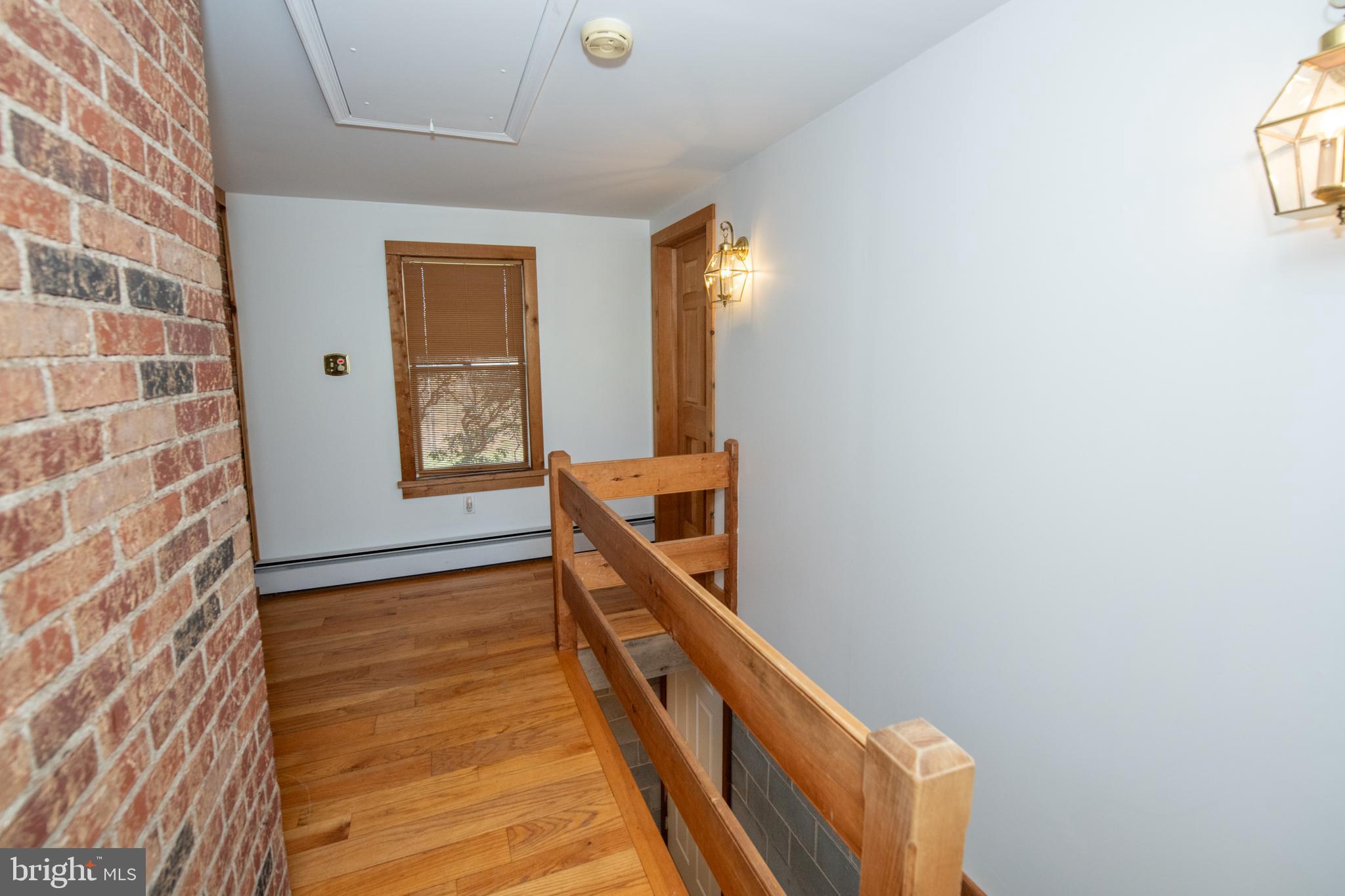 423 Brownsburg Road, Unit W Newtown, PA 18940 - Photo 94 of 109 Hallway to master