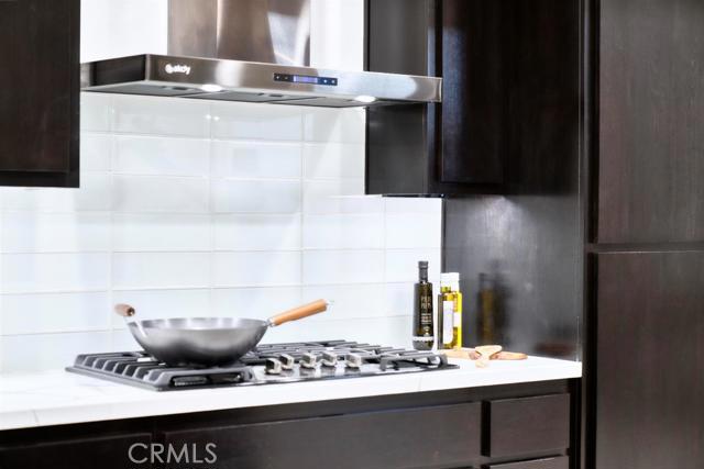 20362 Plaina Road Apple Valley, CA 92307 - Photo 7 of 29 a sink and a stove