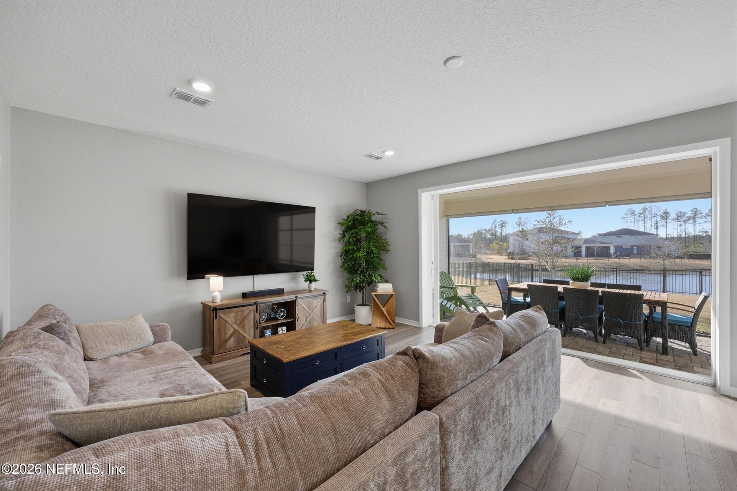 377 Muhly Grass Street Yulee, FL 32097 - Photo 11 of 96 17_the real estateographers_016