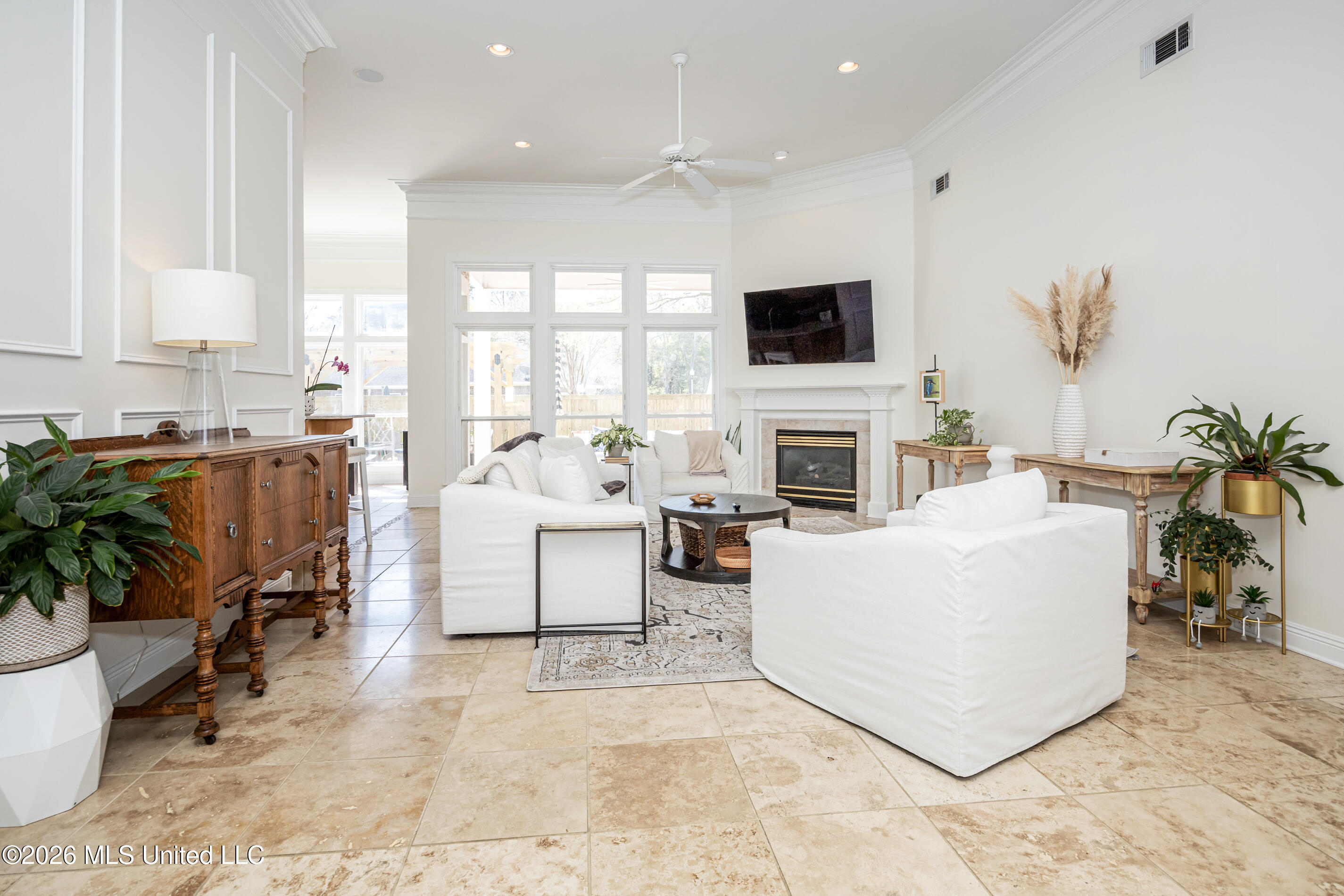 510 Rue Chateauguay Ocean Springs, MS 39564 - Photo 11 of 77 IMG_1692