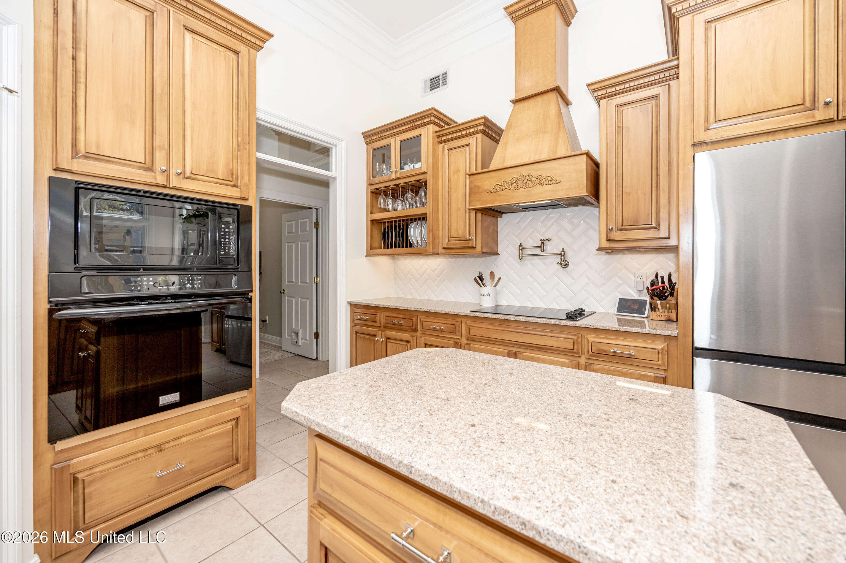 510 Rue Chateauguay Ocean Springs, MS 39564 - Photo 27 of 77 IMG_1699