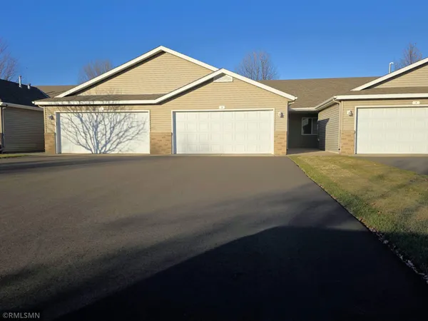 $175,000 | 939 Cypress Road, Unit 4, St. Cloud, MN 56303